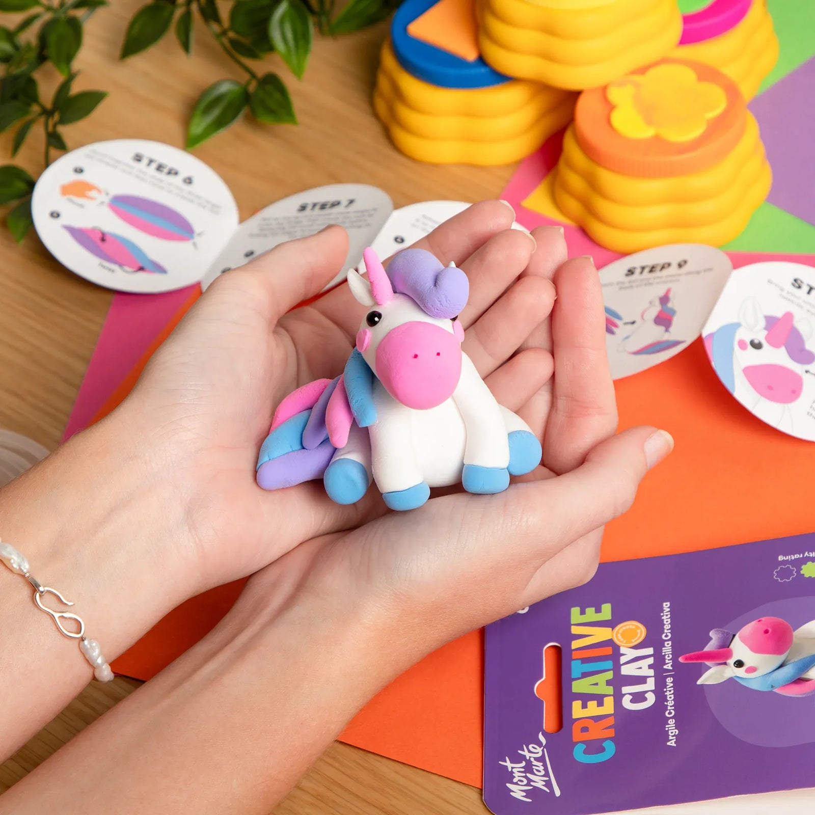 Mont-Marte-Make-Me-CreativeClay-6-pc-Unicorn-MMKC0320_V01-Finished