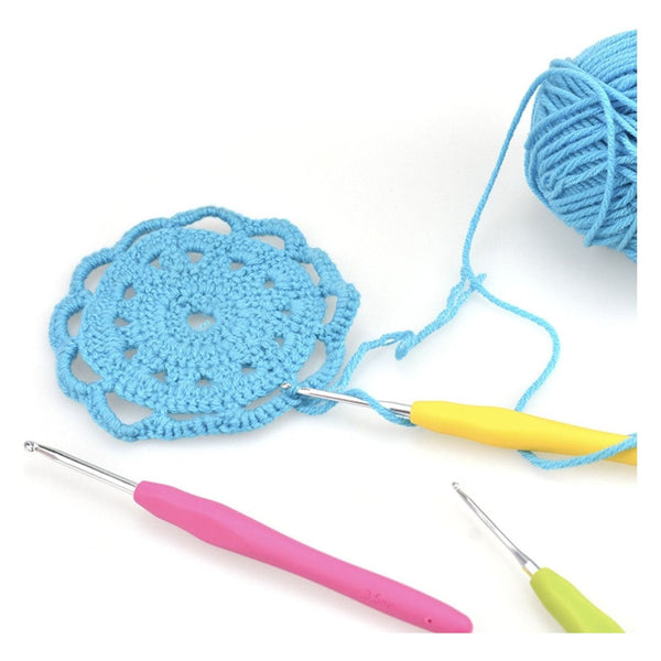 Ergonomic soft rubber handle crochet hook for Arthritic Hands - CRAFT2U